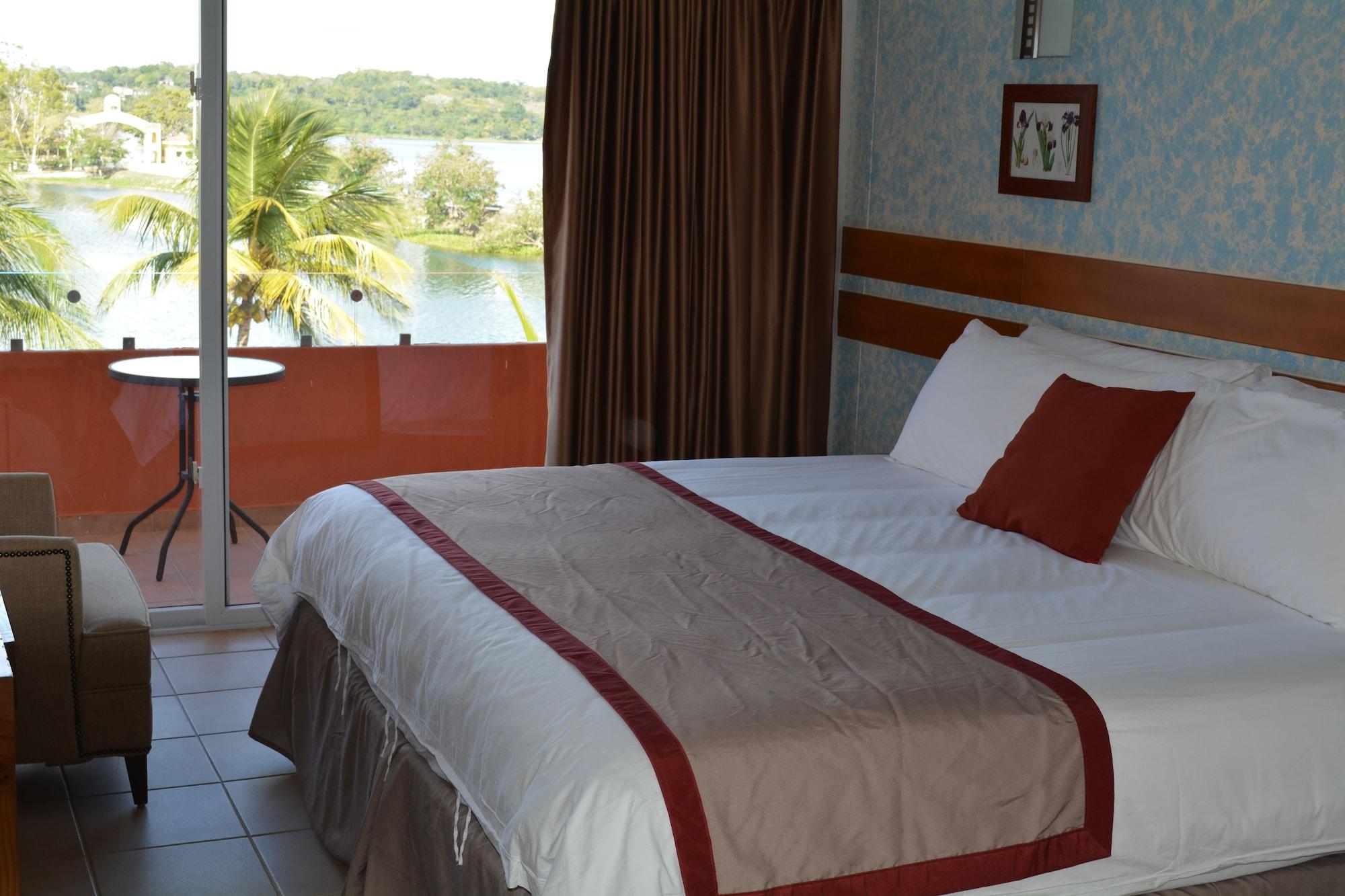 Peten Esplendido Flores Exterior foto