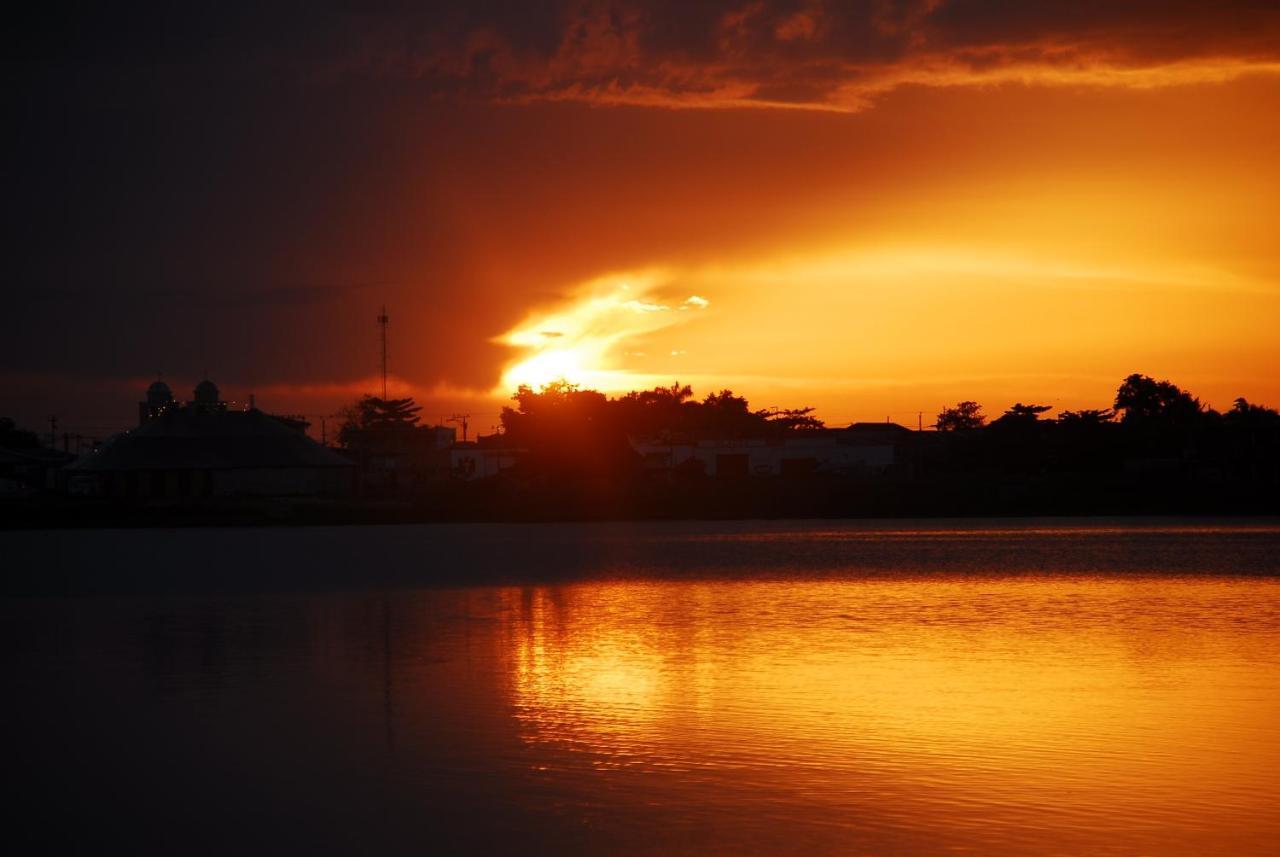 Peten Esplendido Flores Exterior foto